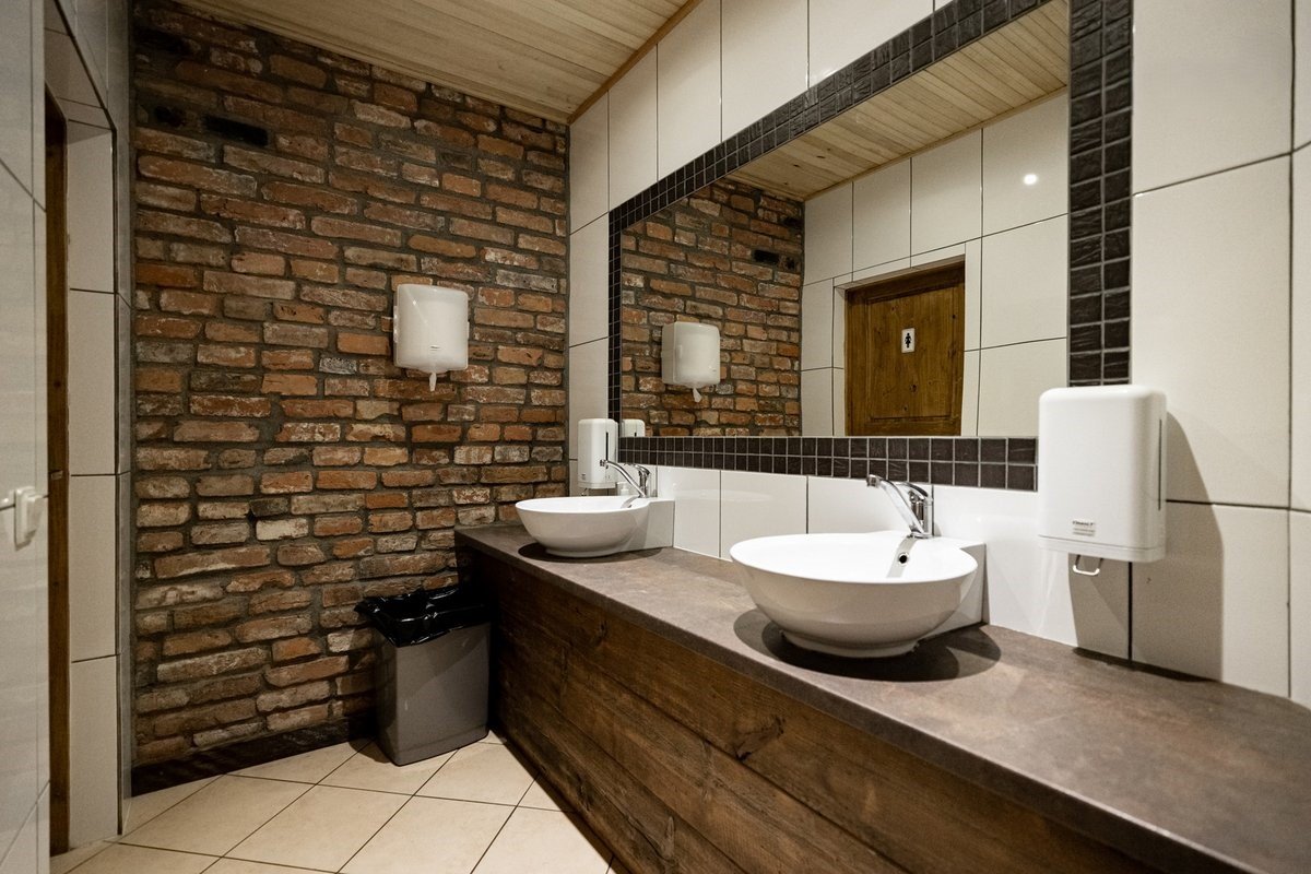 sakiu-r-sav-naidynes-k-karkasine-sodyba