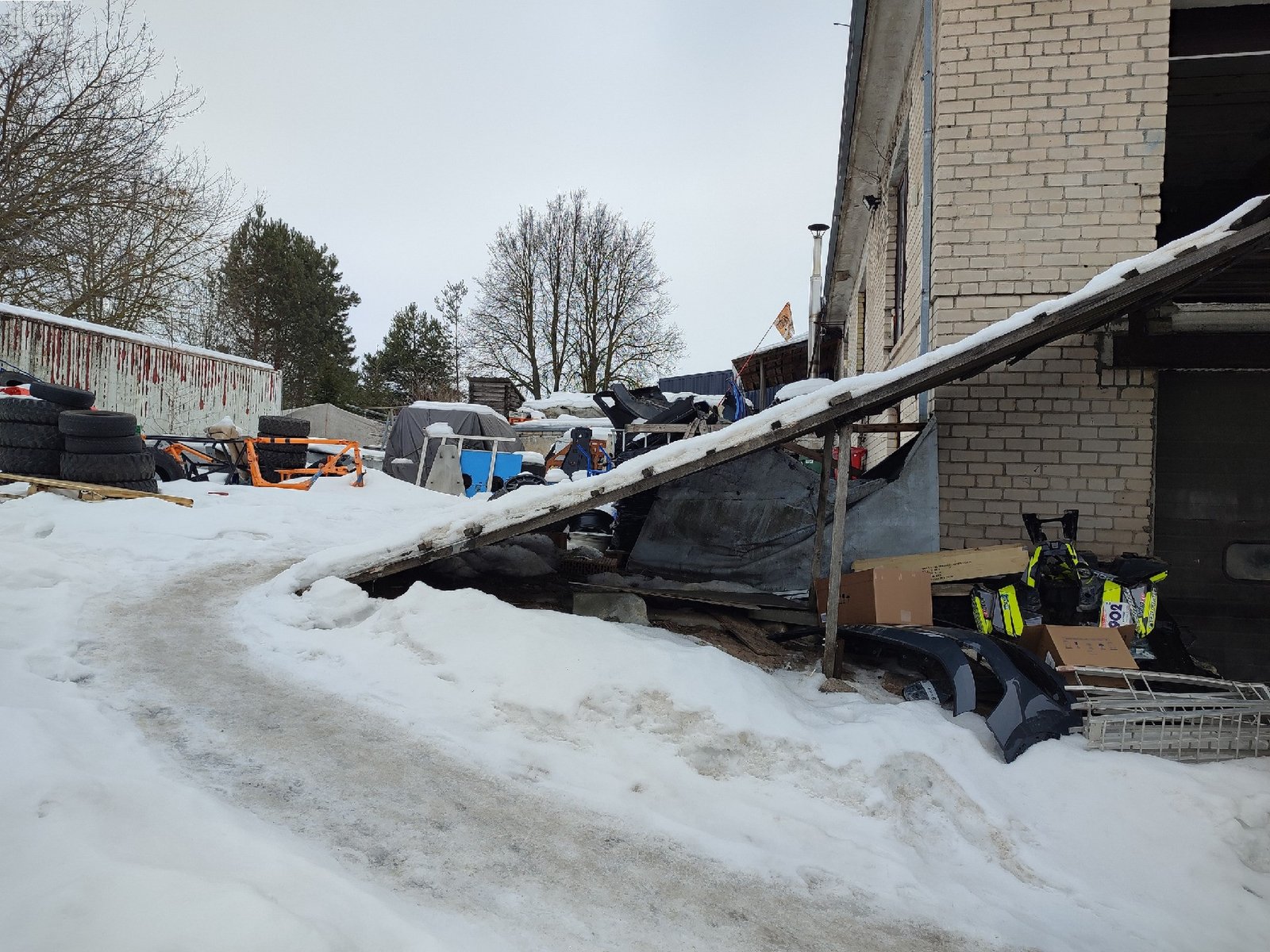 Isnuomojamos-340-m-autotechnikos-serviso-patalpos-domeikava-joniuniu-g(15)